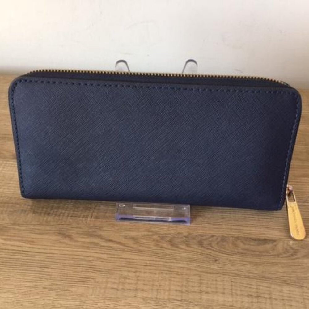 Michael Kors EUC Jet Set Travel continental wallet navy Saffiano leather - Picture 2 of 9